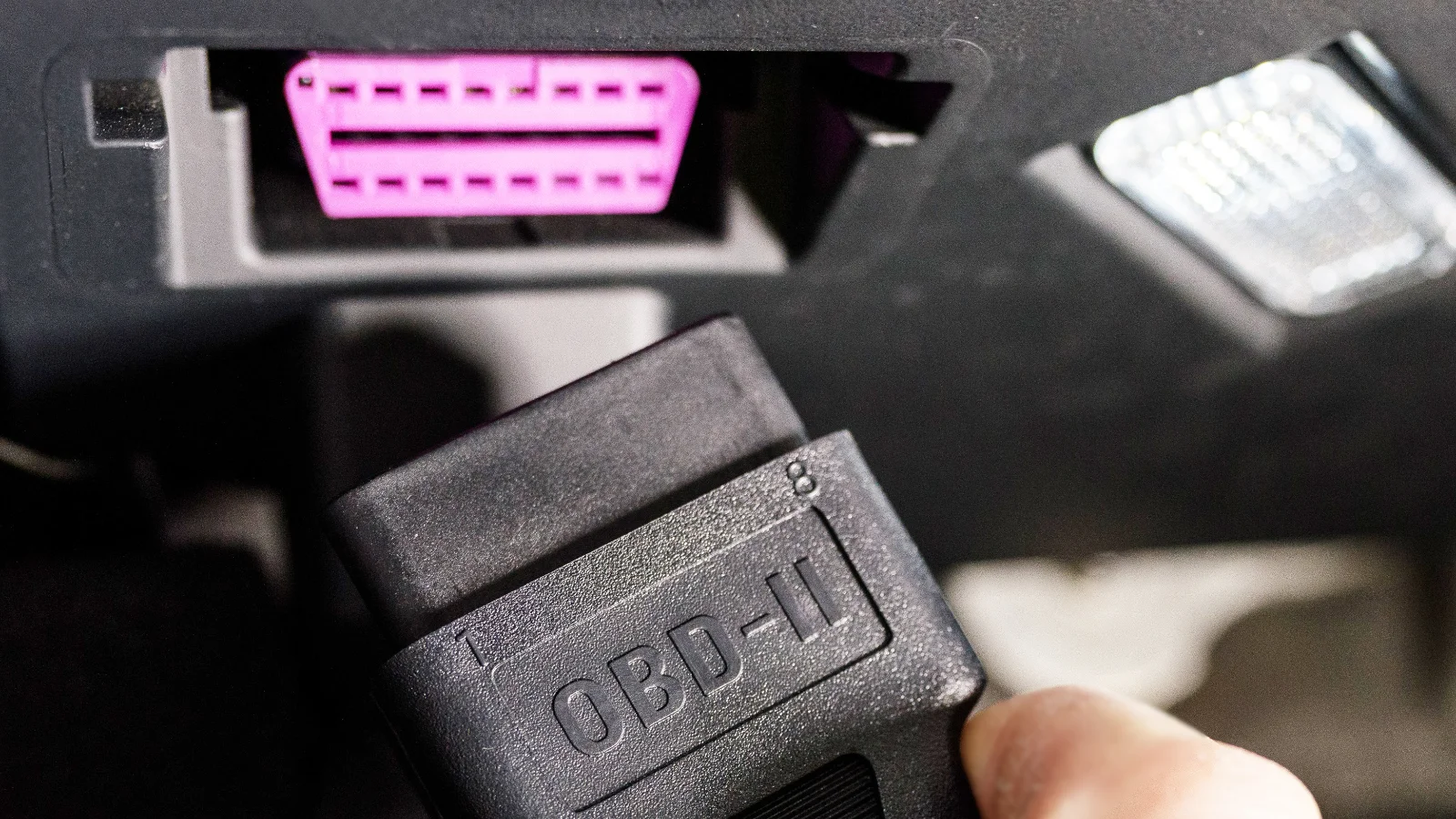 OBD_Car_Plug.jpg OBD_Car_Plug.jpg
