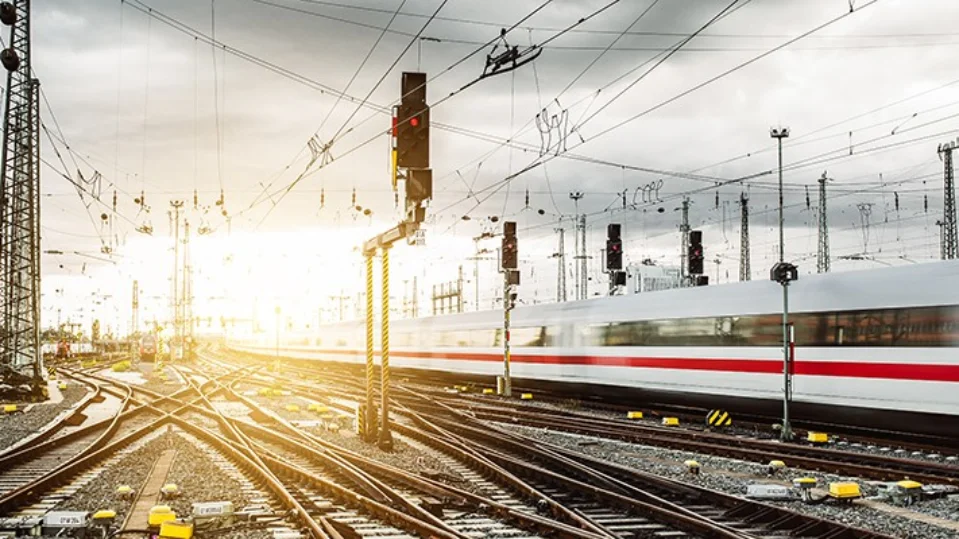 Railway.jpg Railway.jpg
