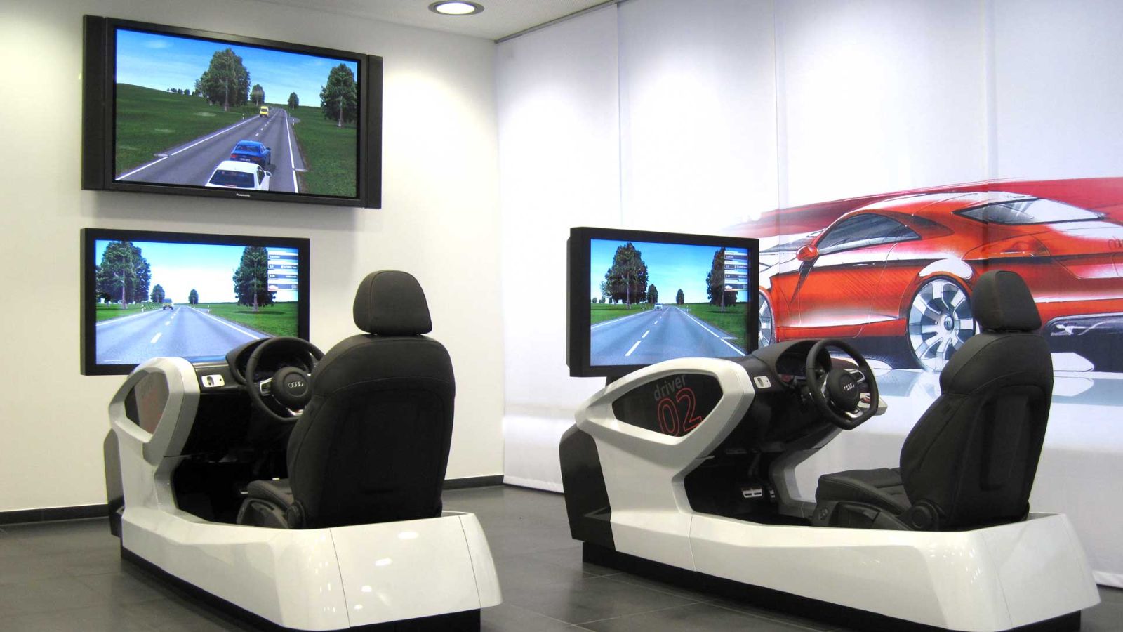 Driving_Simulator_Audi_Forum.jpg Driving_Simulator_Audi_Forum.jpg