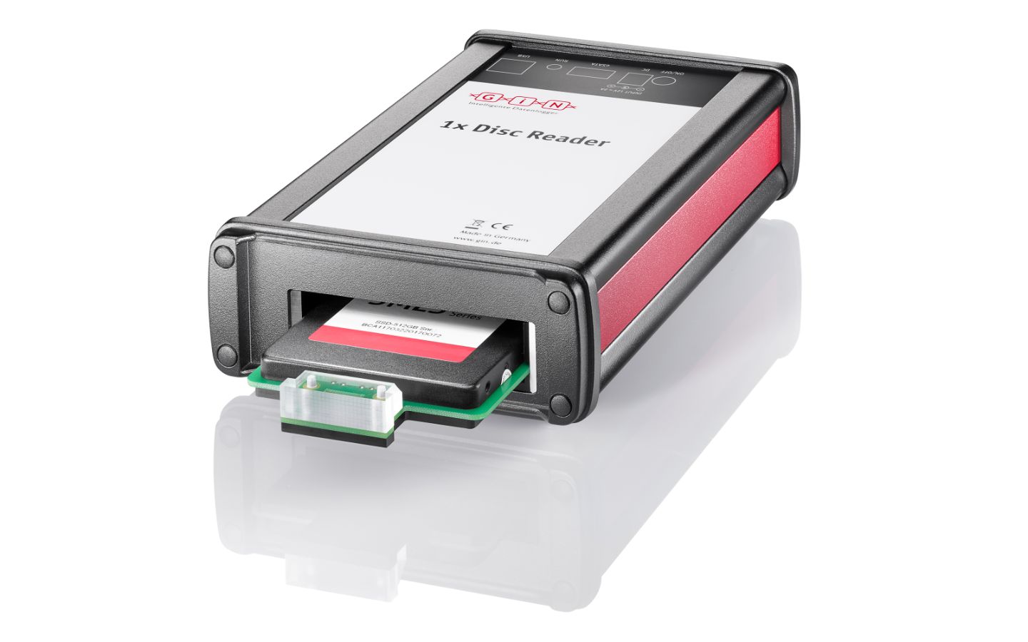DiscReader_Front_mit SSD_web_3200x2000px.jpg ディスクリーダー